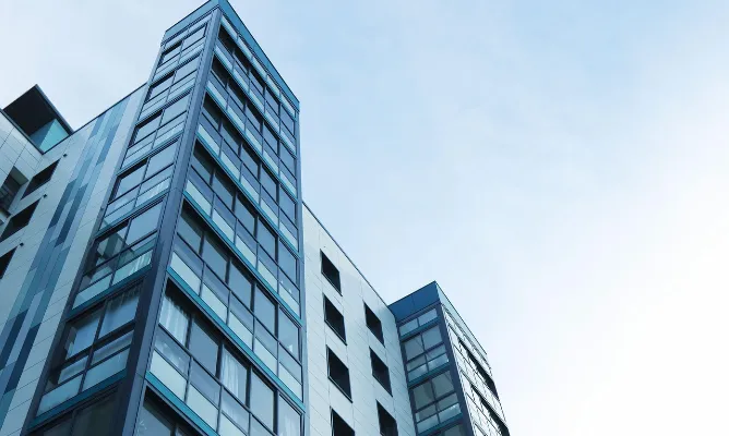 立ち並ぶビルの写真